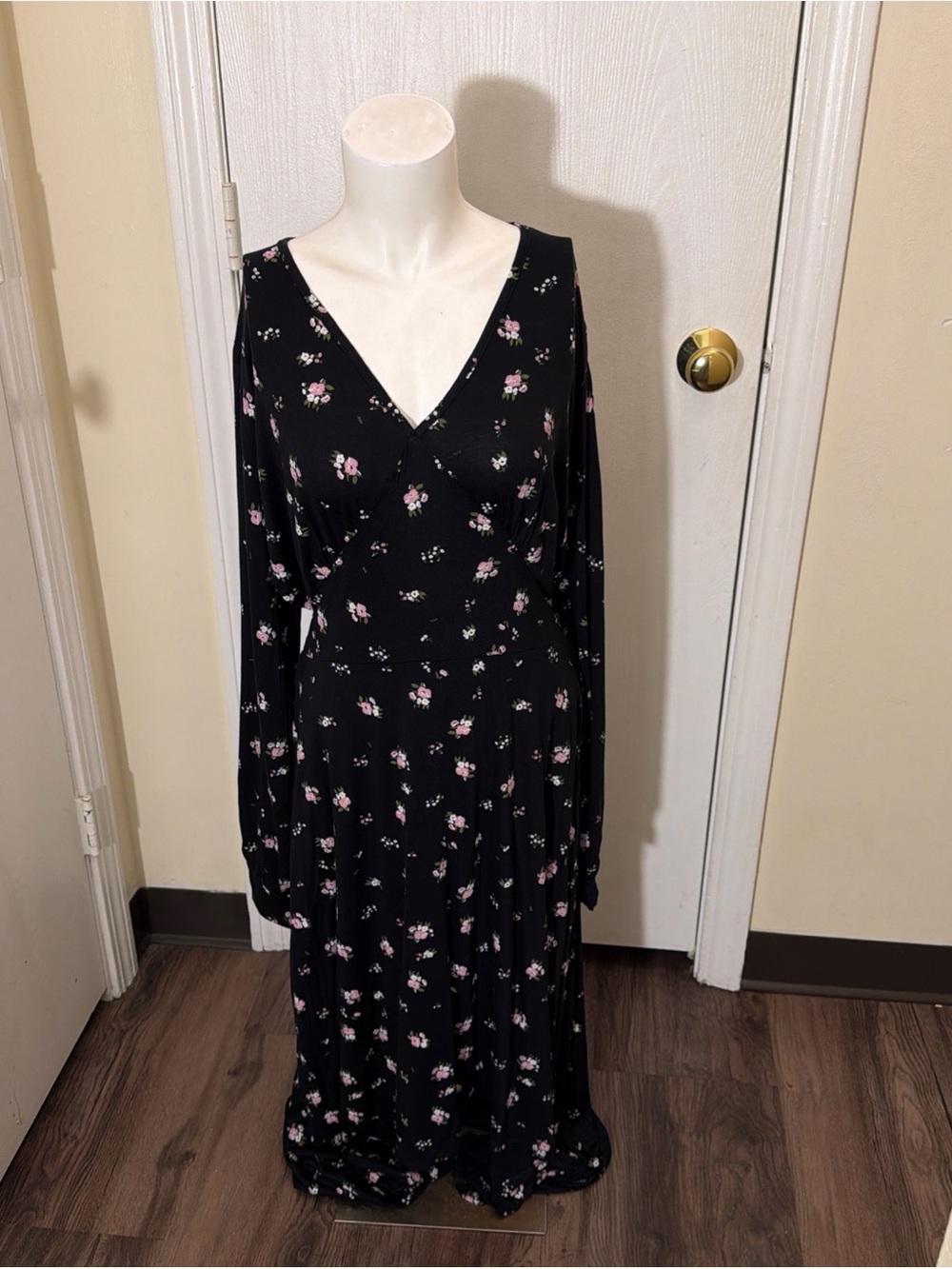 Long Tall Sally Midi Dress Black Floral Print Stretchy Women's Sz 14 NWT